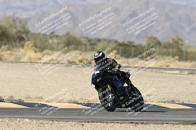 media/Dec-04-2025-Racers Edge (Thu) [[5ebc9f124d]]/3-B Group/1-Session 1 (Turn 7)/